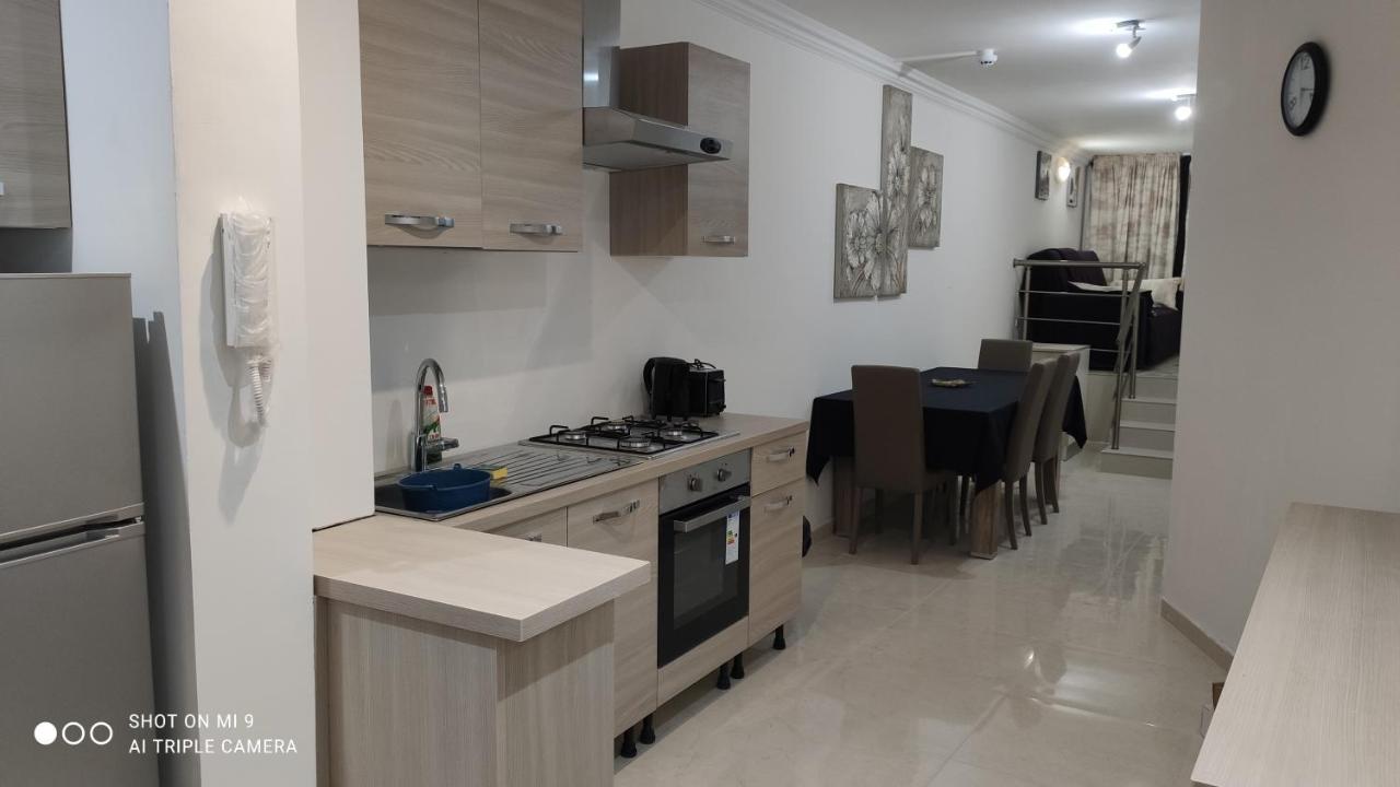 Aquamarine Sea Front Apartments - Elevated Ground Floor With Balcony And Yard Marsaskala Exterior photo